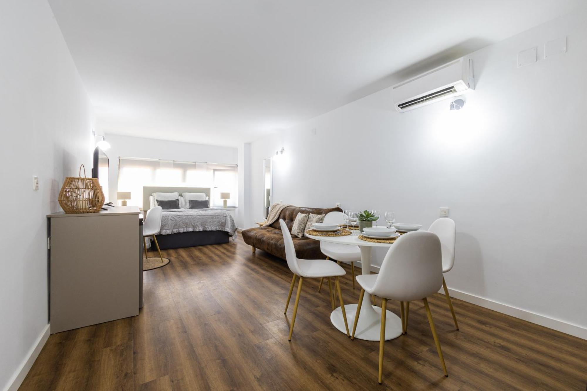 Florit Flats - The Apolo Studio Валенсия Экстерьер фото